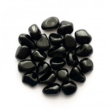 JUODAS OBSIDIANAS
